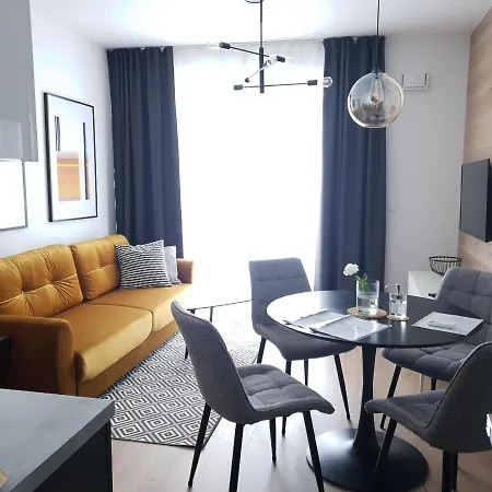 Апартаменты Bit Eccentric With The Balcony *