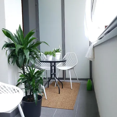 Апартаменты Bit Eccentric With The Balcony Варшава